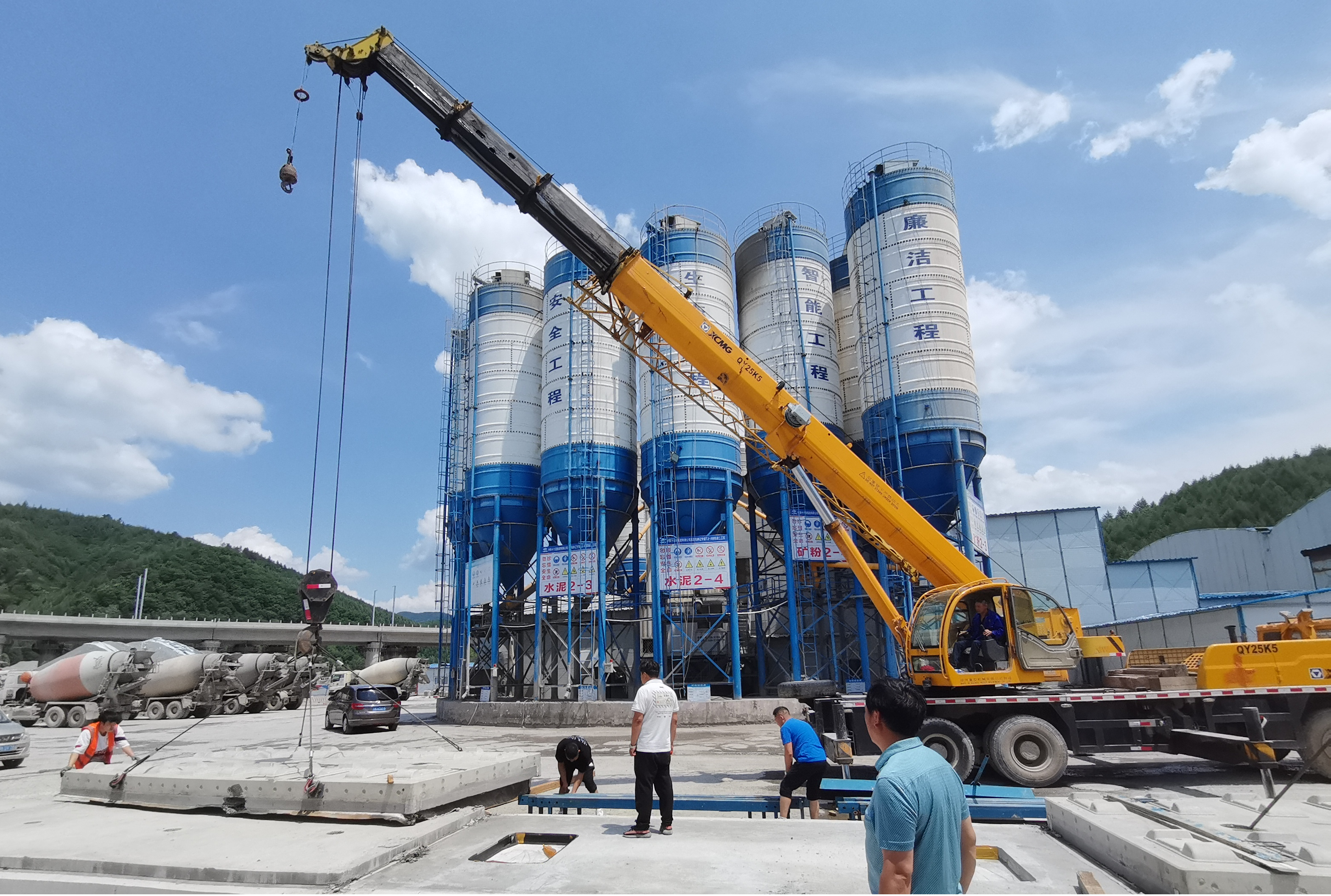 Công nghệ và thiết bị phát hiện liên tục các bệnh trong tấm ray đường sắt cao tốc đã được thử nghiệm thành công, hiệu quả ứng dụng nhận được sự khen ngợi từ các đơn vị thực hiện công trình